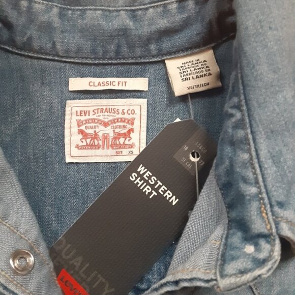 NEW Levi's Classic Fit Western Button Shirt In Stretch Denim XS - Picture 8 of 8